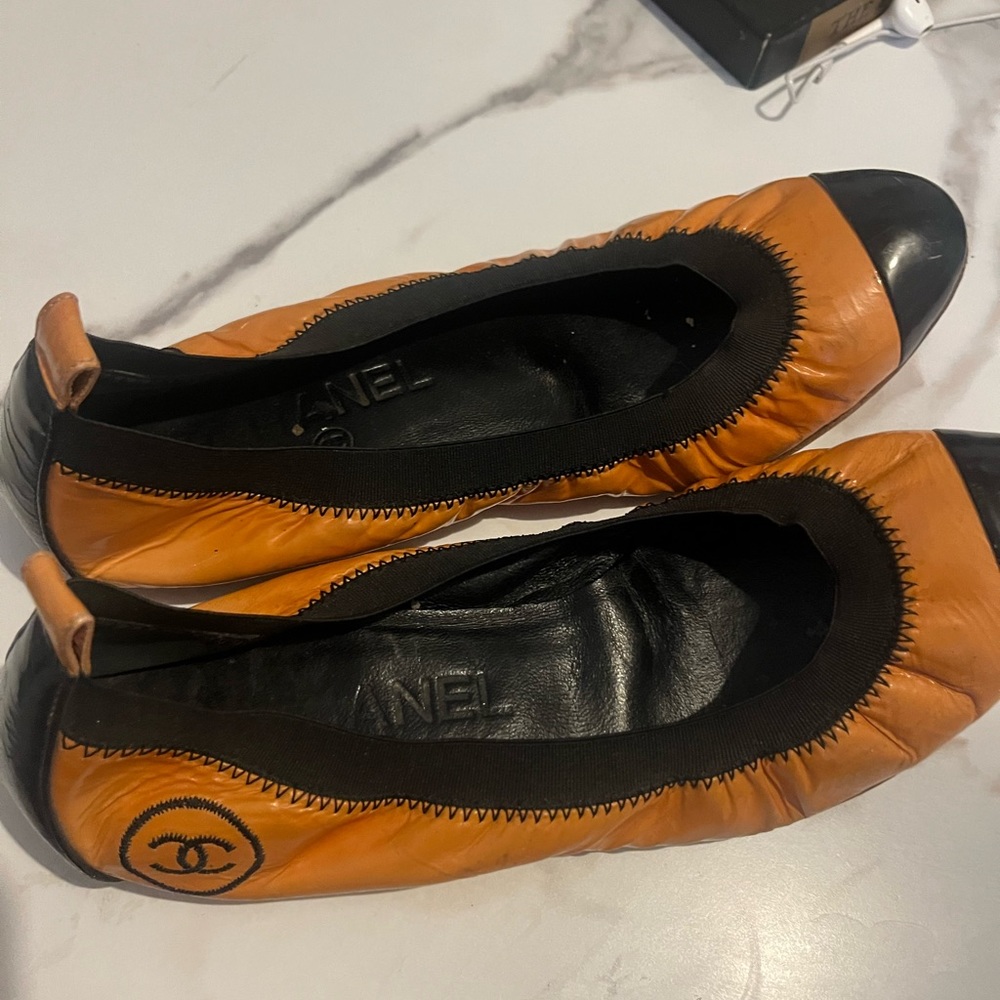 Chanel stretch flats